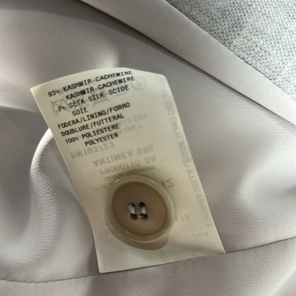 ARMANI COLLEZIONI Cashemere and Silk Blazer - Picture 9 of 9